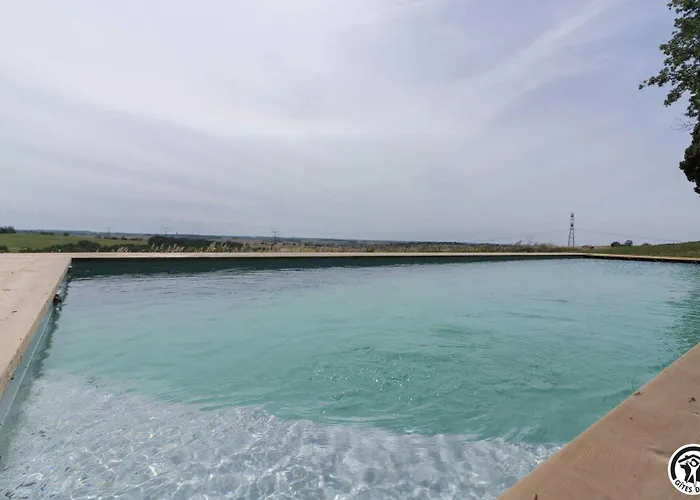 펜션 Les Pyrenees Aurin