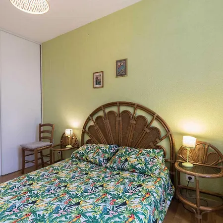 Les Pyrenees * Aurin