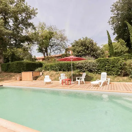 Les Pyrenees Holiday home *